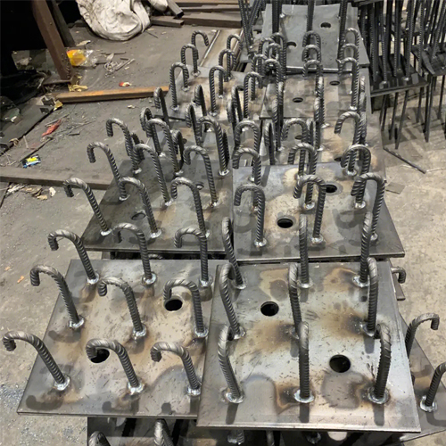 图纸中如何确定上海预埋件的位置？